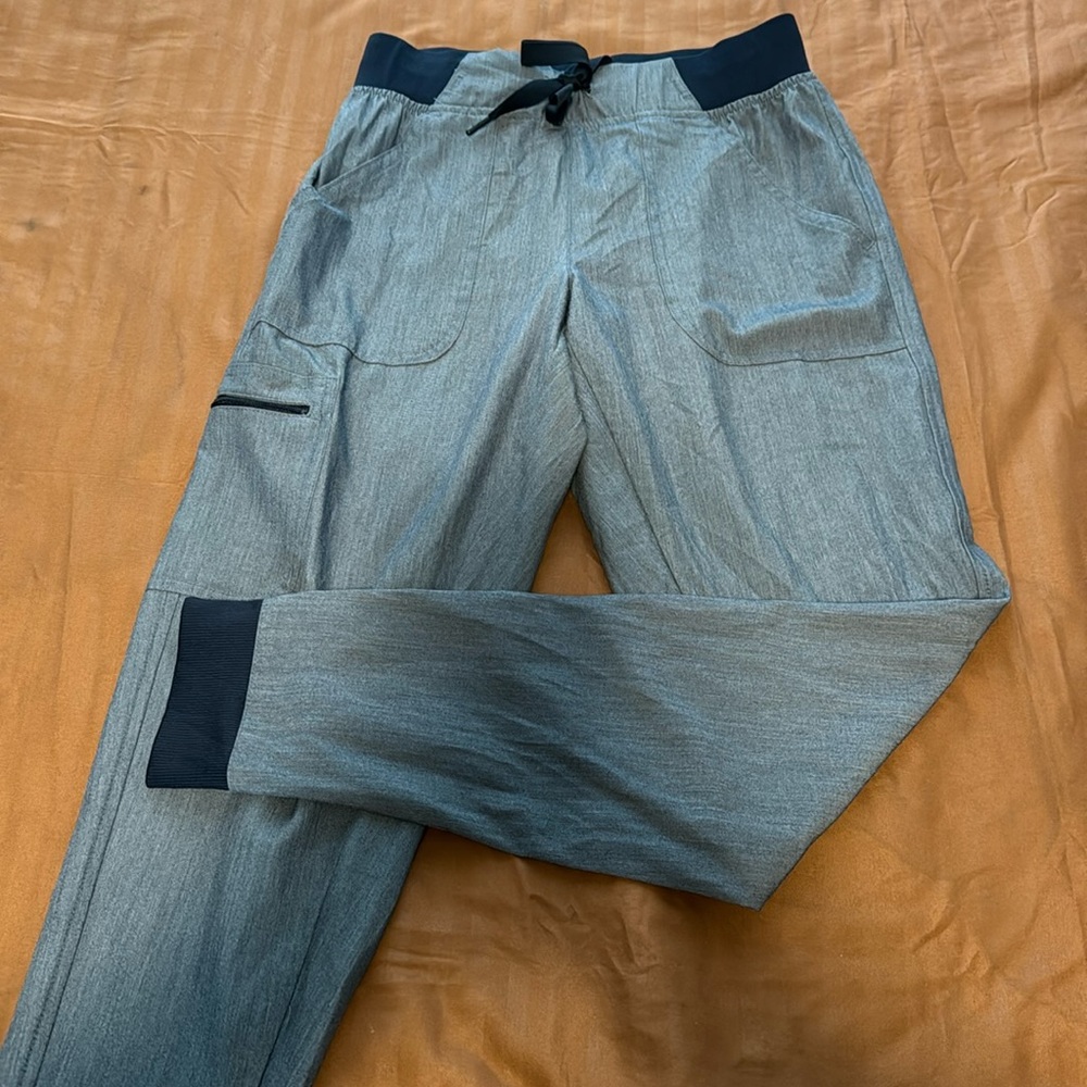 Adar Pro stretchable scrub pants size small navy blue
